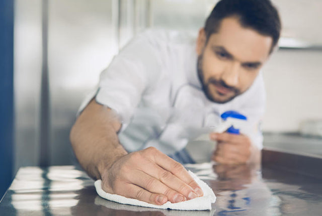 The Best Kitchen Cleaner: Spray and Wipe To Make Stains Disappear Instantly